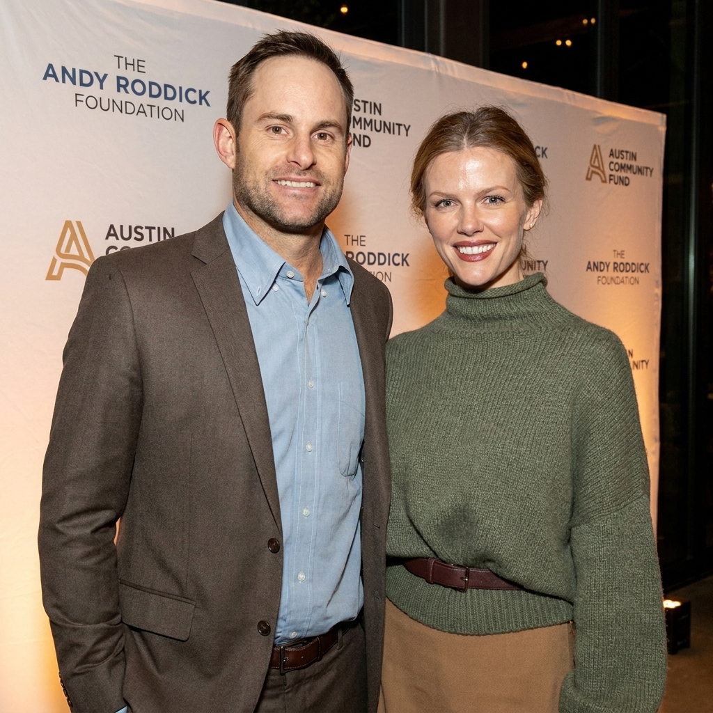 Model Brooklyn Decker and tennis player Andy Roddick on the red carpet.
